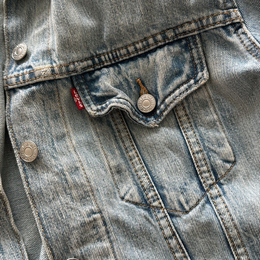 ✖️sold✖️Levi’s Ex Boyfriend Trucker Denim Jacket - Picture 6 of 12
